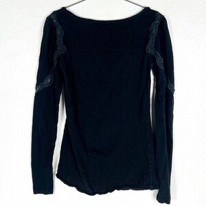 Chic Black Lace Women's Long Sleeve Top